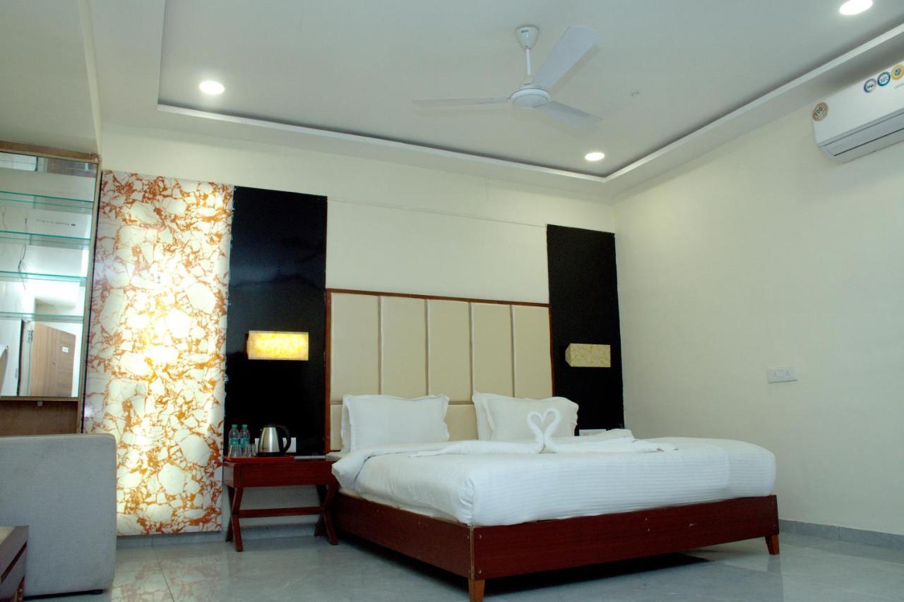 Santu Basil - An Eco Resort Bhavnagar Quarto foto